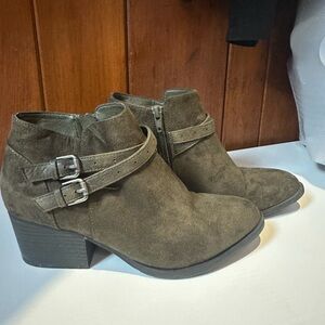 Women’s Booties